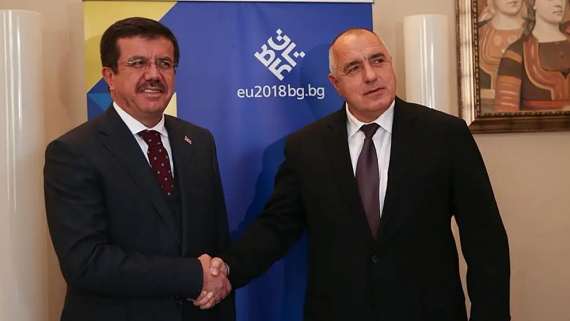 Bakan Zeybekçi Japonya'da