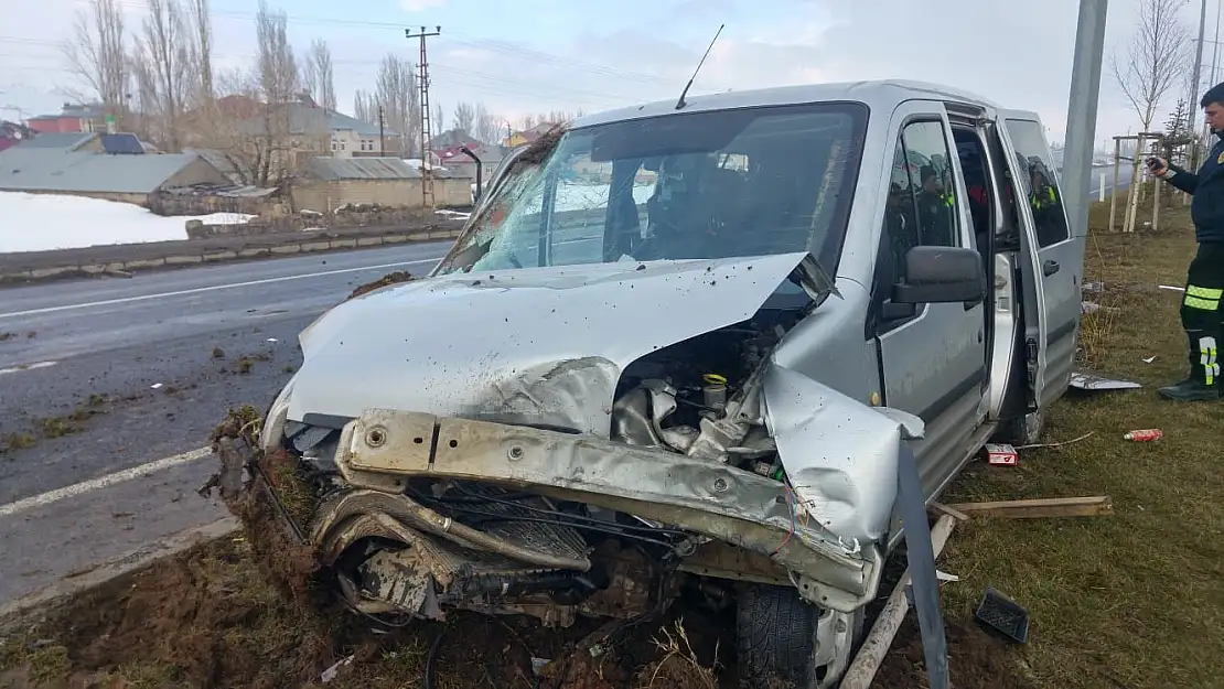 Ağrı'da trafik kazası ölü ve yaralılar var!