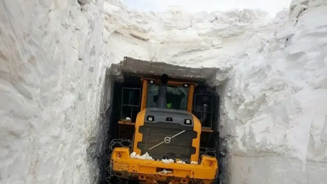 Karın boyu 8 metreyi buldu