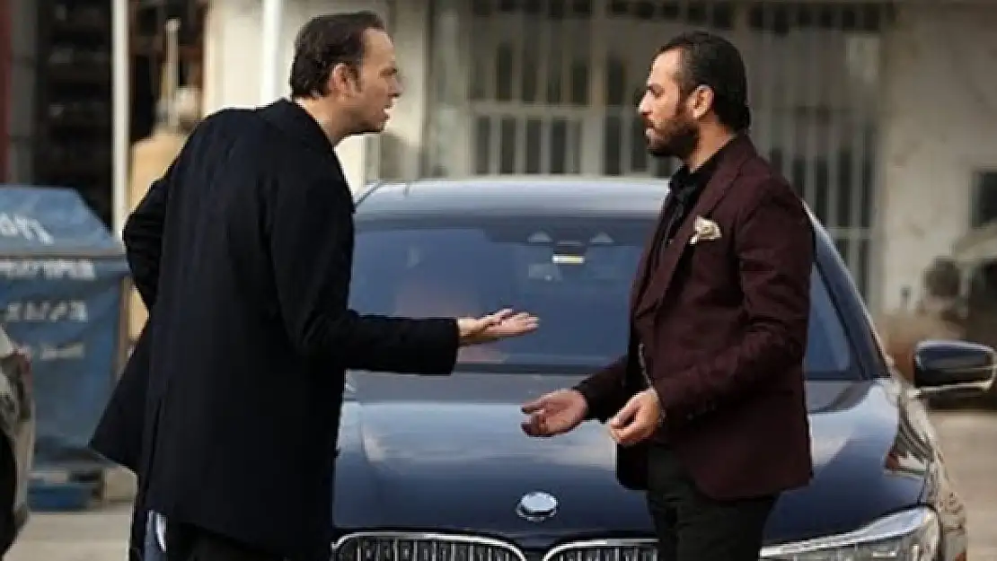 İzleyiciler Çukur dizisinde ki unutkanlığı unutmadı