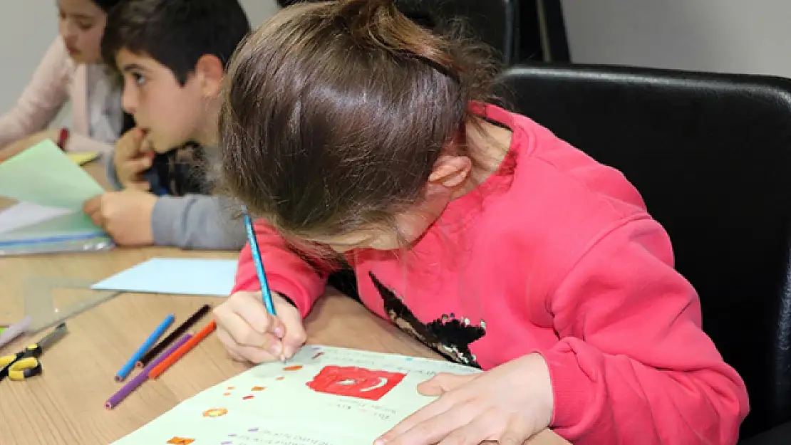 Öğrencilerden Mehmetçiğe anlamlı mektup
