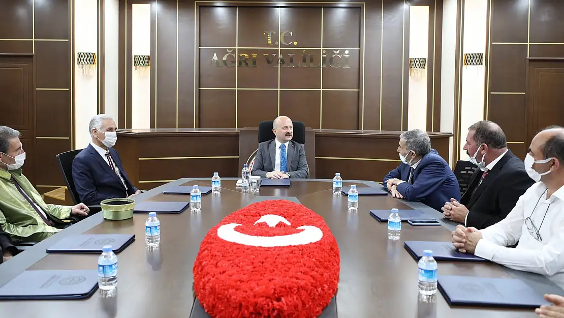 Ağrı'da Ahilik Haftası dolayısıyla Vali Varol'a ziyaret
