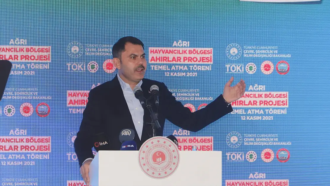 Bakan Kurum: 'Ağrı'nın minik ellerini teröre, teröristlere, hainlere teslim etmiyoruz'