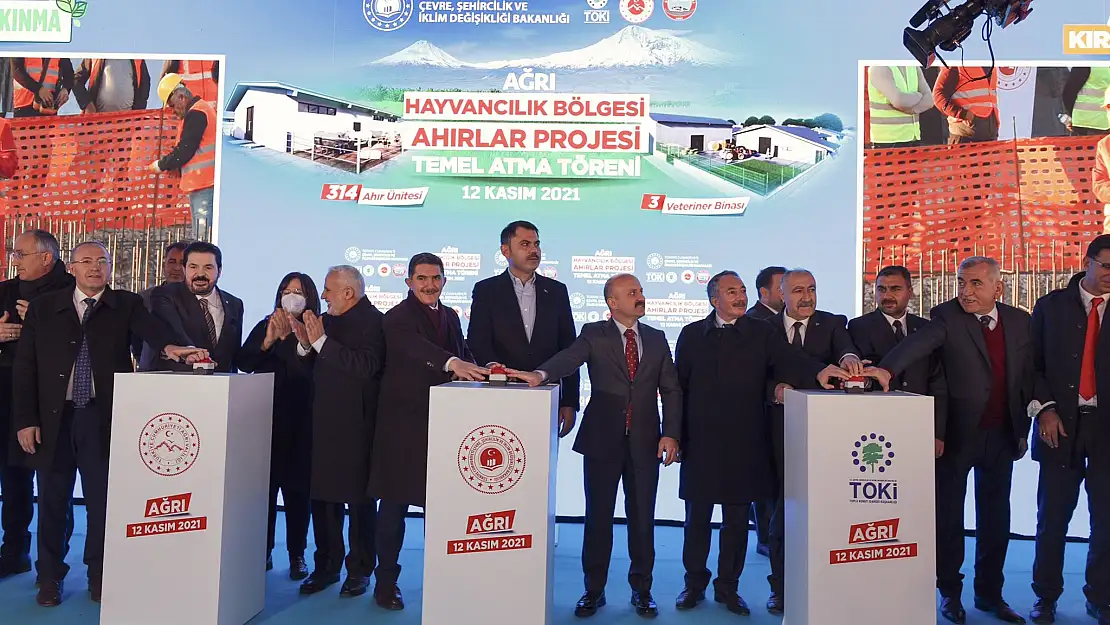 Bakan Kurum'dan Ağrı'ya müjde