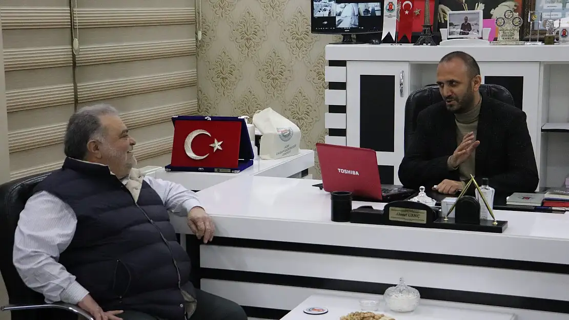 Ahmet Özal, Ağrı'da çeşitli temaslarda bulundu