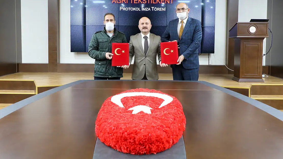 Ağrı'da yeni tekstil yatırımı için sözleşmeler imzalandı