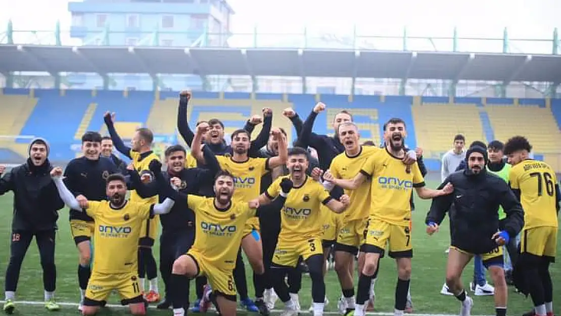 Ağrı Vefa Spor'da 'Yalnız Kaldık' sitemi
