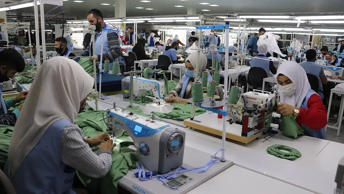 Ağrı'da kurulan Tekstilkent, vatandaşların umudu oldu