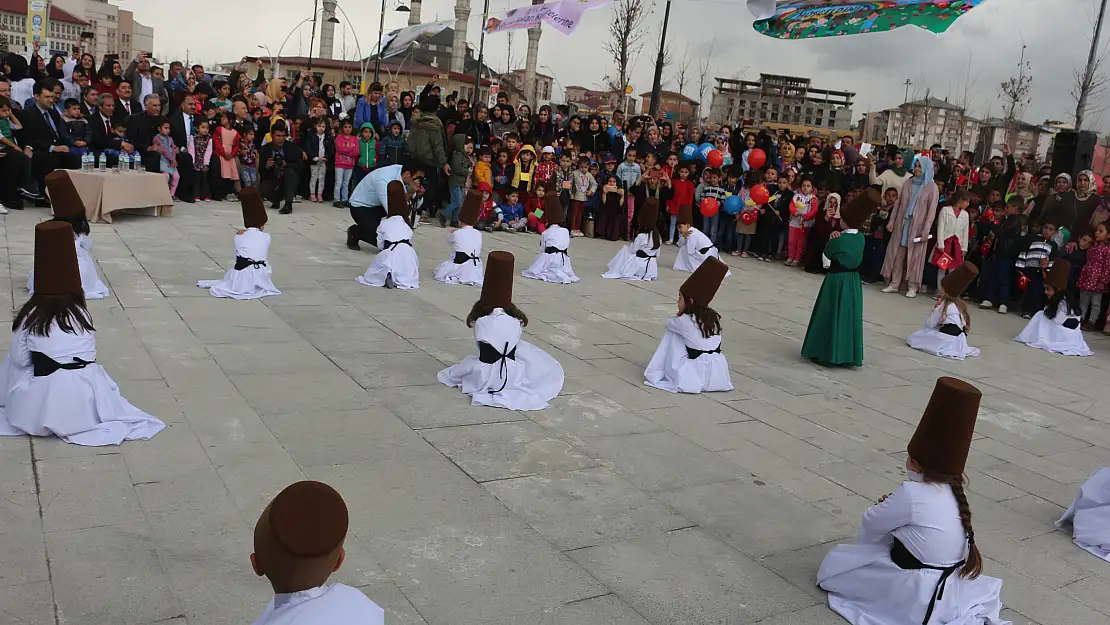 Ağrı'da 'Çocuk Şenliği' düzenlendi