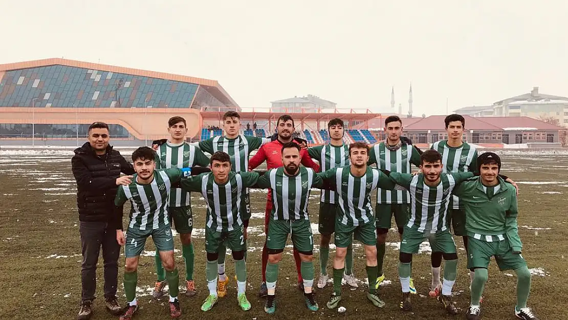 Ağrı 1918 Spor Kulübünün genç futbolcuları göz dolduruyor