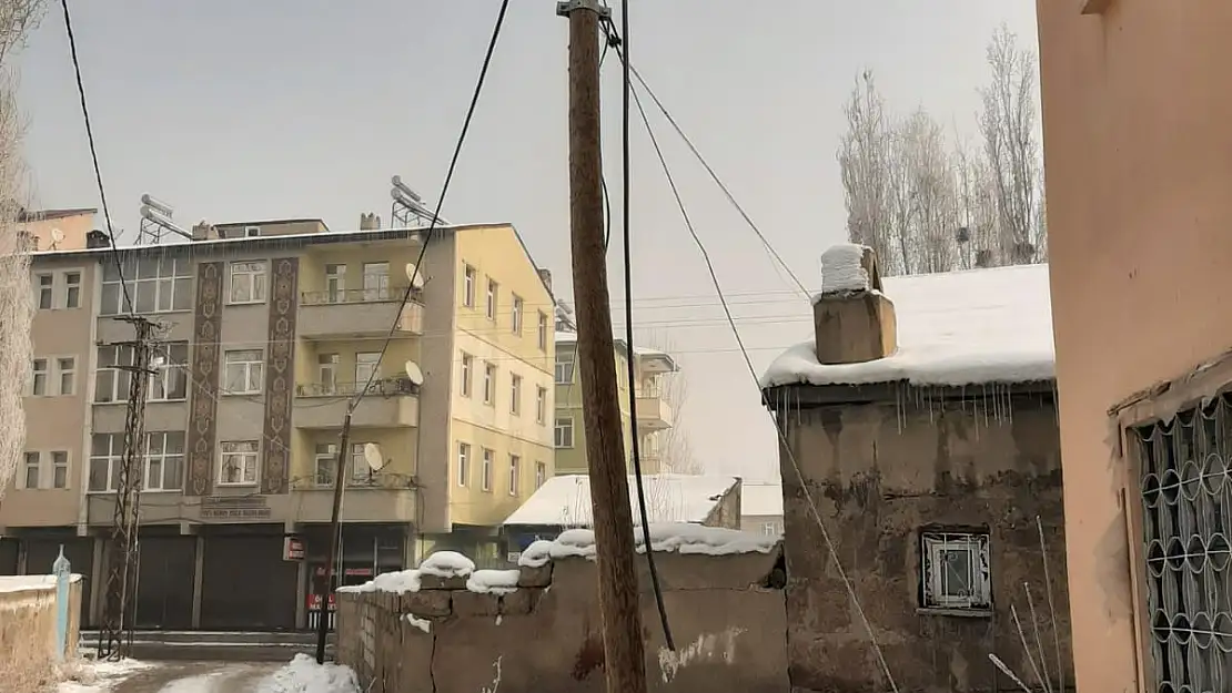 Ağrı'da kablo hırsızları vatandaşı mağdur ediyor