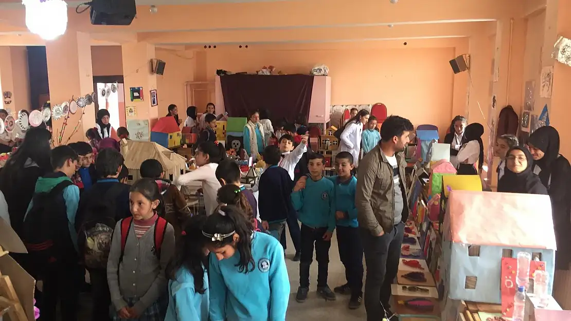 Ağrı'da  'Teknoloji Tasarım Sergisi'