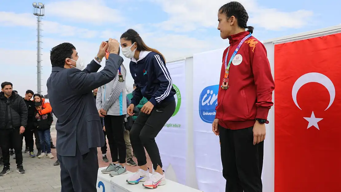 AİÇÜ'lü Atlet Gönen, Dünya Şampiyonası'nda Ülkemizi Temsil Edecek
