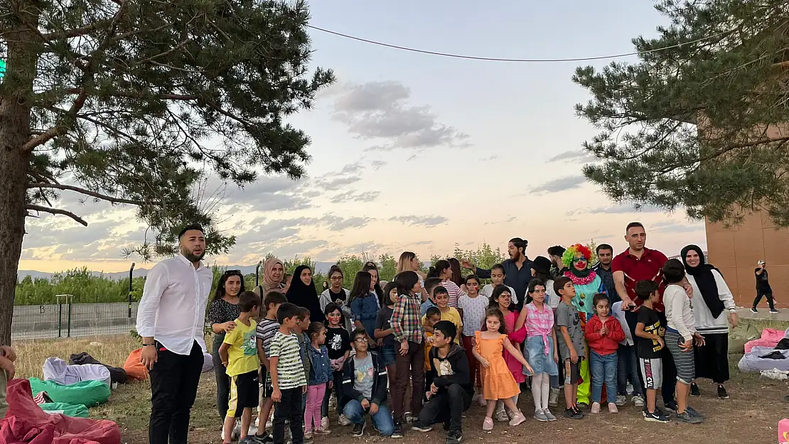 UDER 8 Eylül Dünya Okuma Yazma günü kapsamında çocuklar ile bir araya geldi