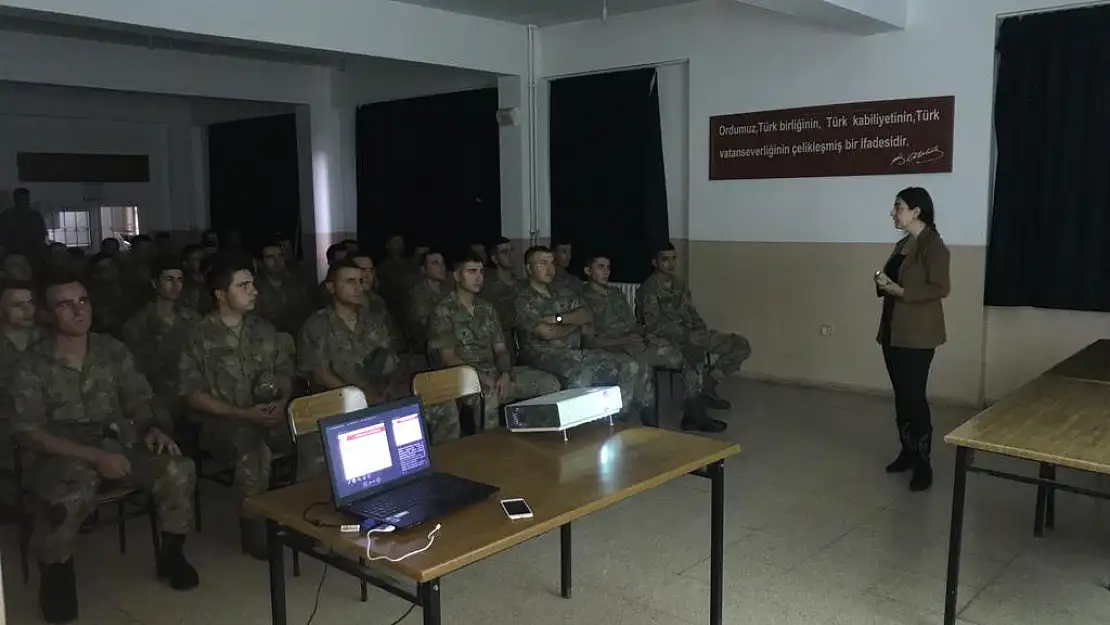 Ağrı'da kadına yönelik şiddetle mücadele eğitim semineri