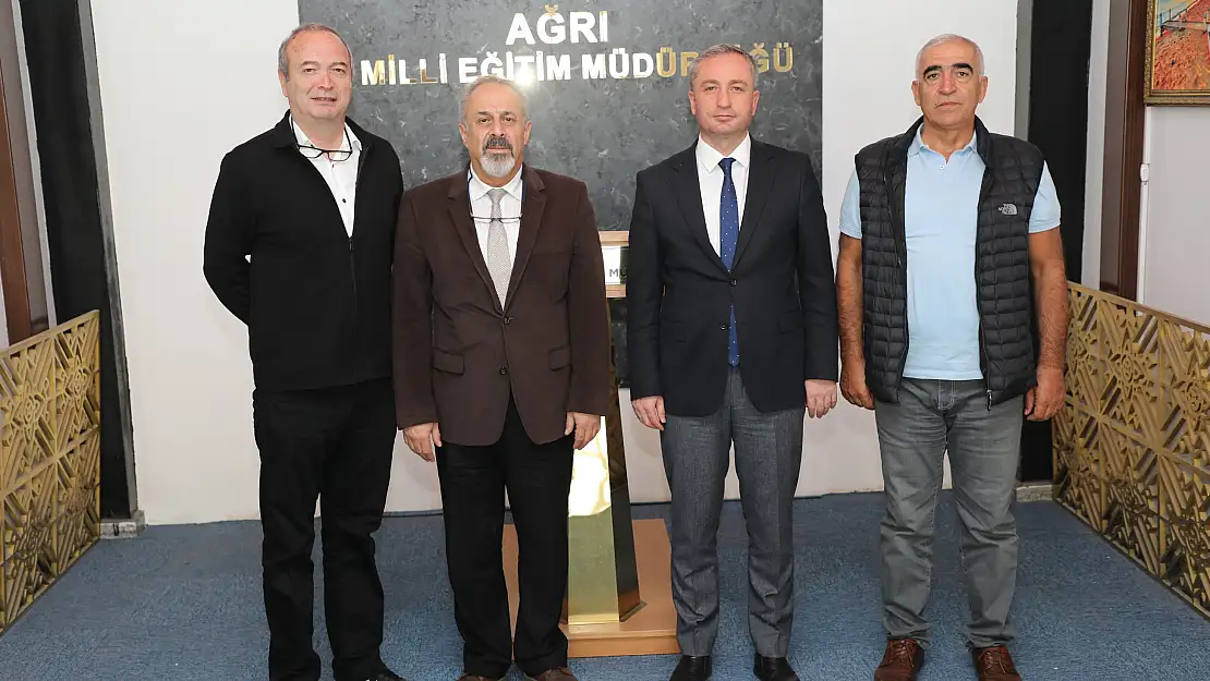 AİÇÜ Rektör Yardımcısı Prof. Dr. Şimşek'ten Müdür Kökrek'e ziyaret