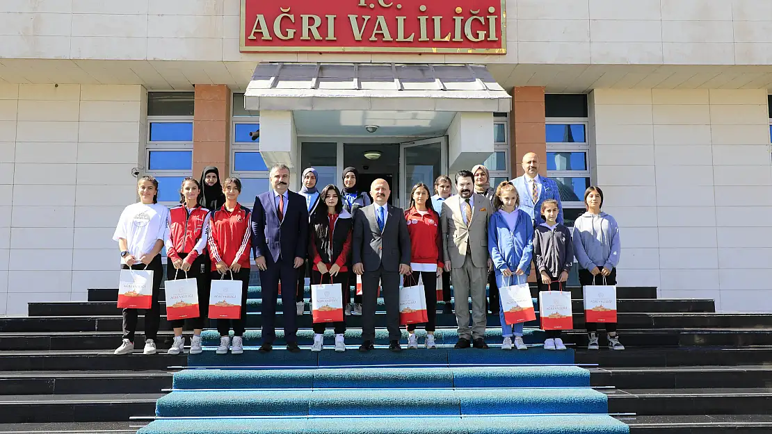 Ağrı Valisi Dr. Osman Varol'un Yoğun Mesaisi