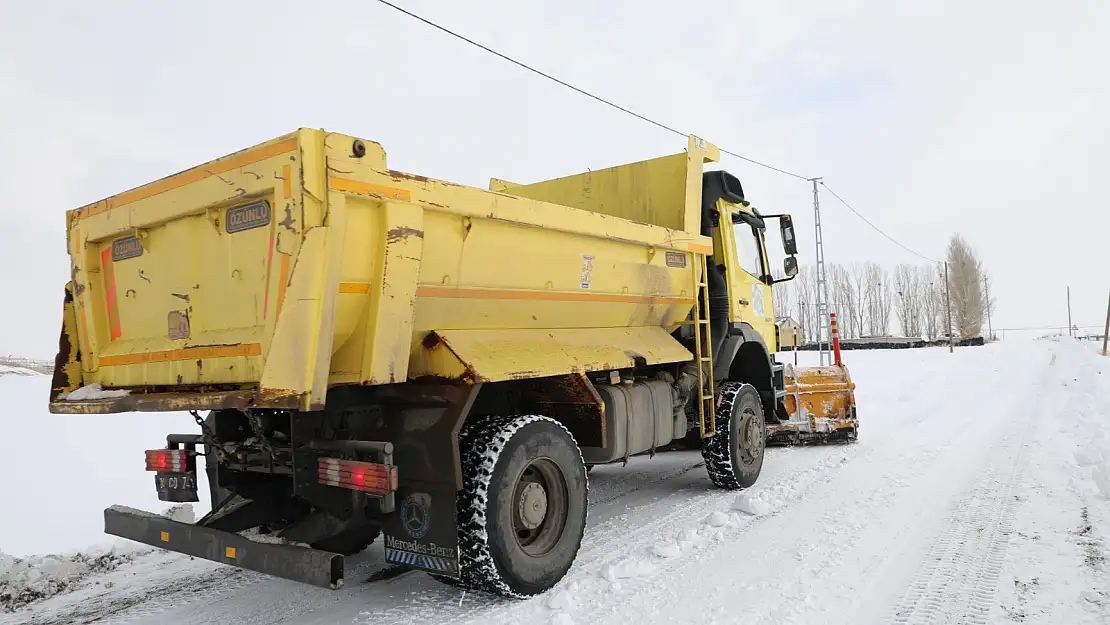 Ağrı'da 174 köy yolu ulaşıma kapandı