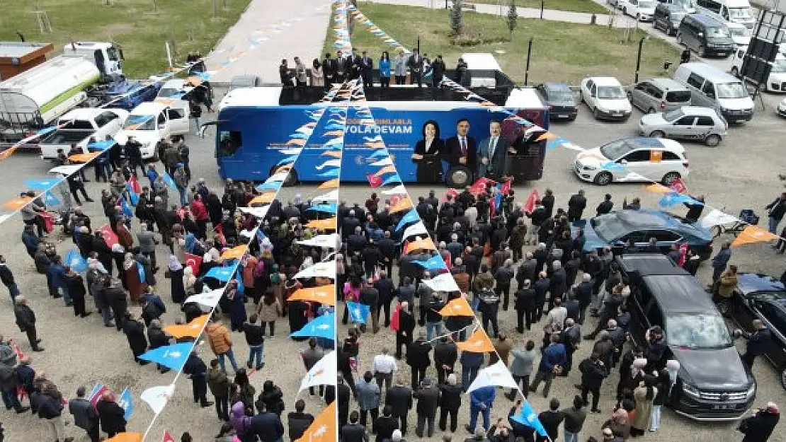 AK Parti Ağrı'da erimeye devam ediyor