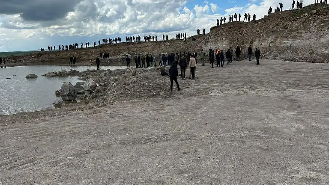 Ağrı'da gölete düşen çocuk kayboldu