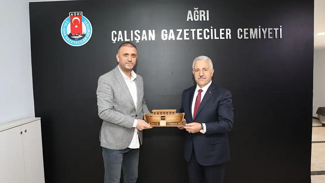 Arslan, 'Ağrı'yı Kars'tan ayırmadım'