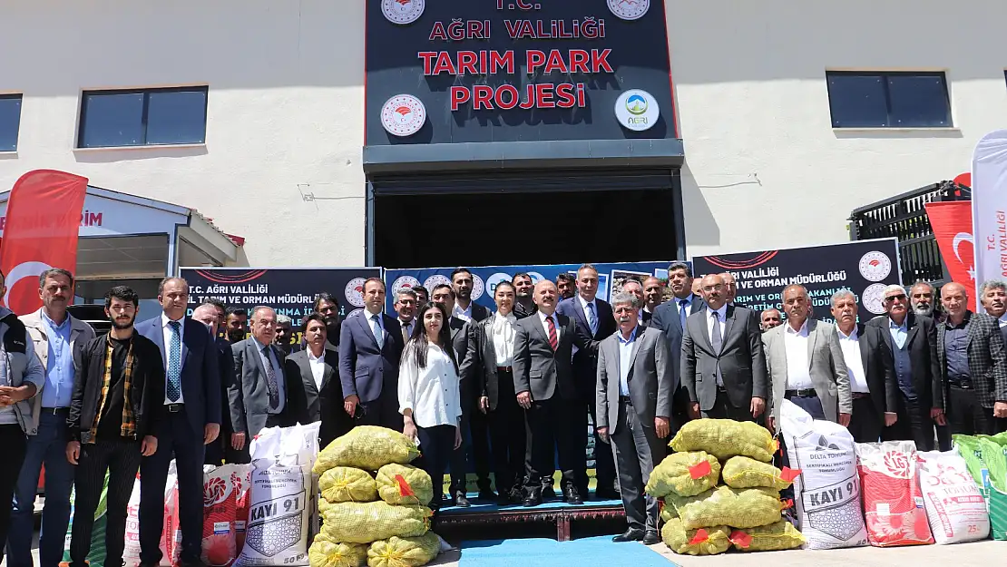 Ağrı'da 447 çiftçiye nohut, mercimek, ayçiçeği, çilek, mısır ve patates tohumu dağıtıldı