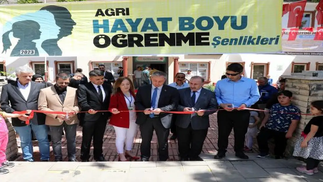 Ağrı'da 'Hayat Boyu Öğrenme Şenliği' düzenlendi