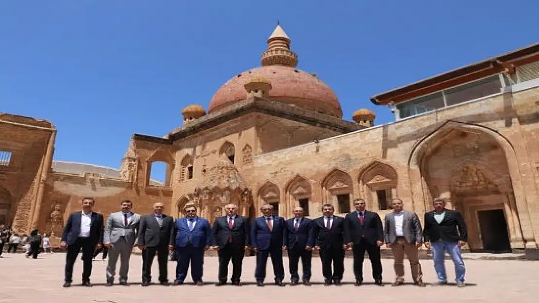 Yargıtay Başkanı Akarca, İshakpaşa Sarayı'nı ziyaret etti