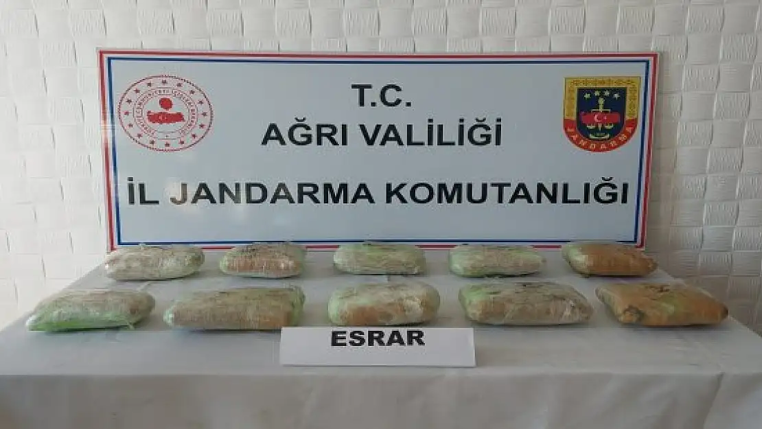 Ağrı'da 10 kilo 580 gram uyuşturucu ele geçirildi