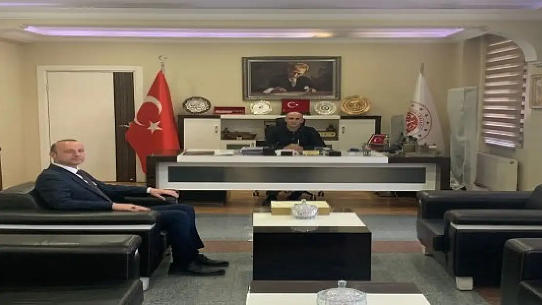 Doğubayazıt Kaymakamı, komutan ve Gürbulak GTİ müdürü bir araya geldi