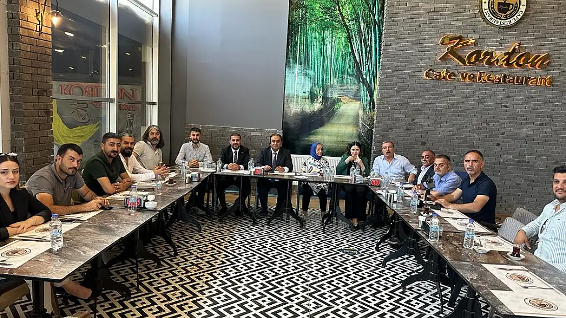 Çanakçı 'Ağrı'nın ithal başkan tartışmasından daha önemli sorunları var'