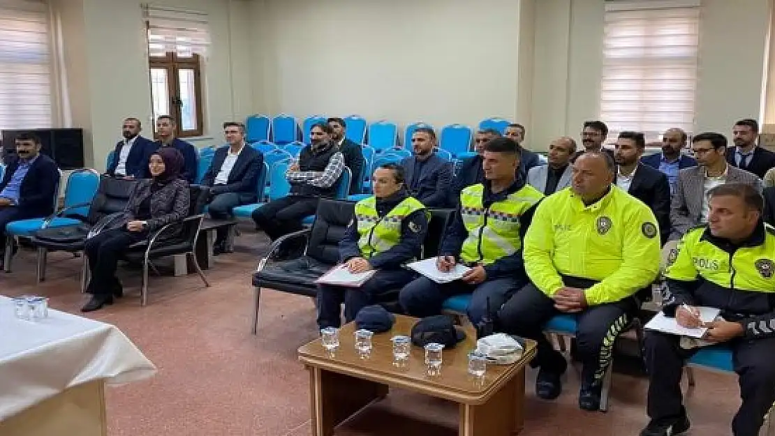 Kaymakam İlk Toplantısını Öğrenci Güvenliğine Ayırdı