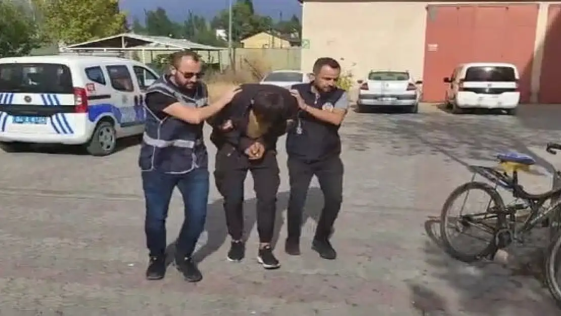 Ağrı'da bisiklet çalan hırsız, polis ekiplerince yakalandı