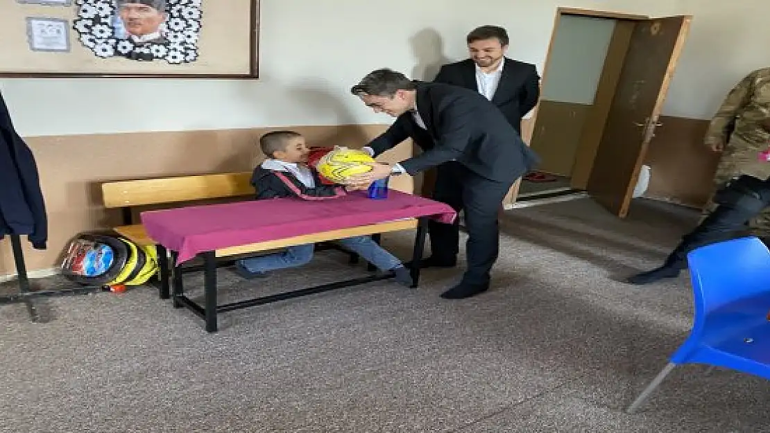Taşlıçay'da köy ve okul ziyaretleri