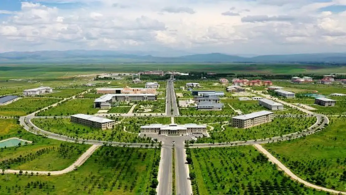 AİÇÜ'den iki akademisyen dünya bilim sahnesinde