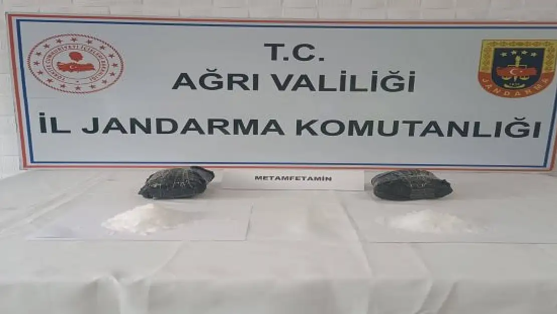 Ağrı'da 1 kilo 560 gram metamfetamin ele geçirildi