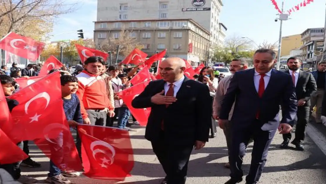 Ağrı'da Cumhuriyet Bayramı coşku ile kutlandı
