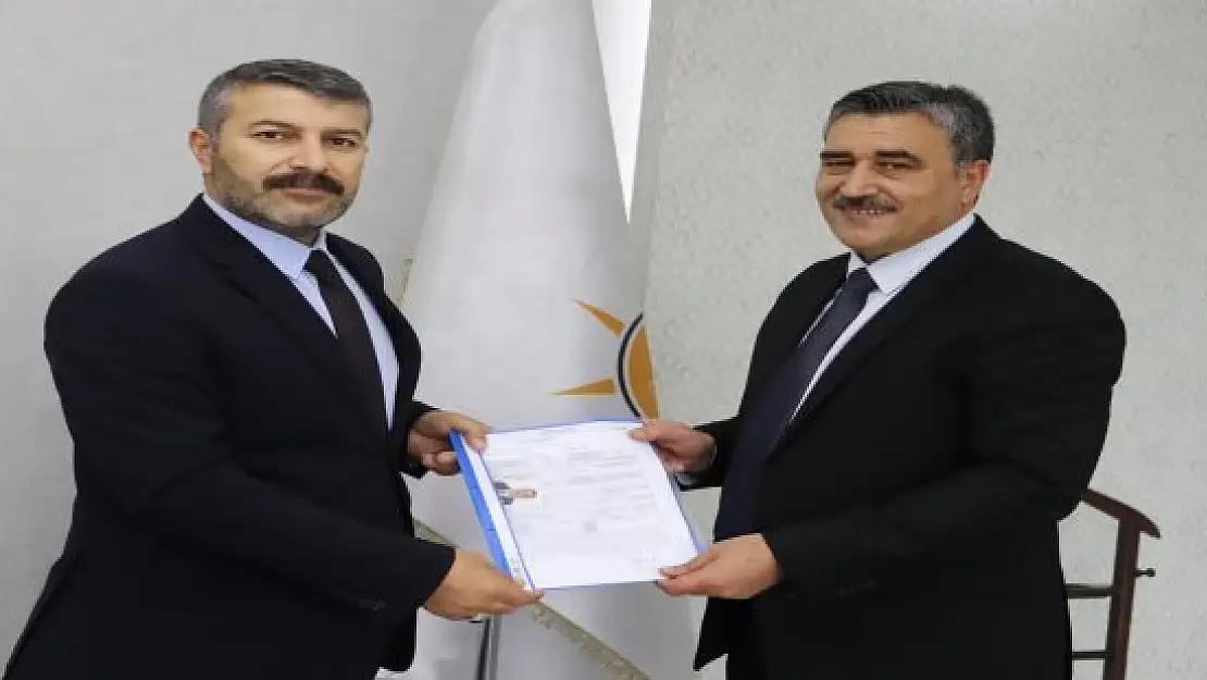 Latif Birgül, AK Parti Ağrı Belediye Başkan Aday Adaylığı için başvuru yaptı