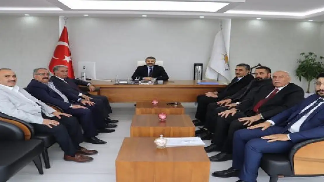 Ağrı'da belediye başkan aday adayı başvuruları devam ediyor