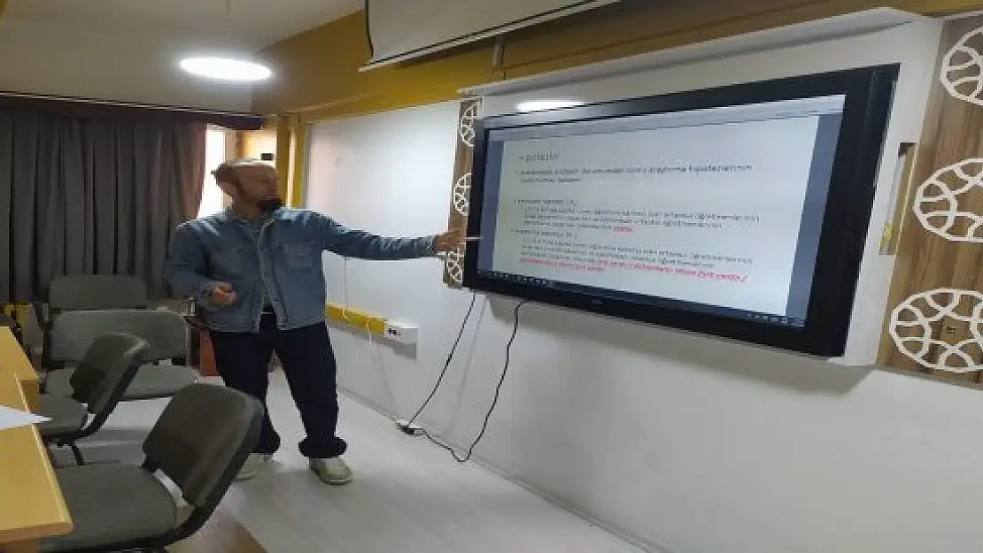 TÜBİTAK proje yarışmalarına hazırlanan danışman öğretmenlere eğitim verildi