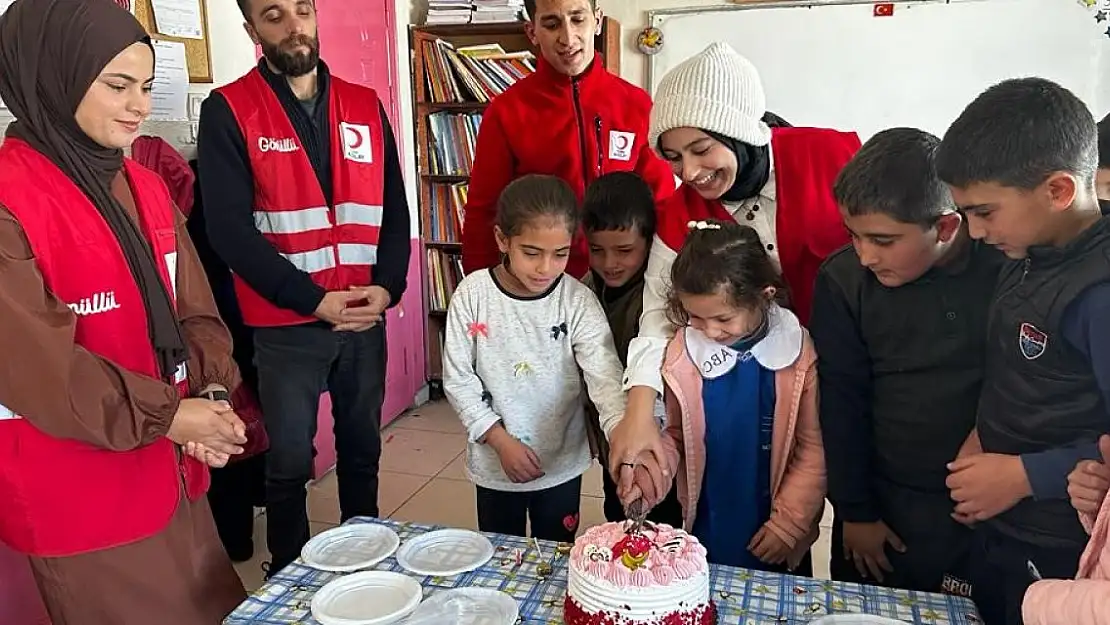 Doğum Günü'nü Kızılay Unutmadı