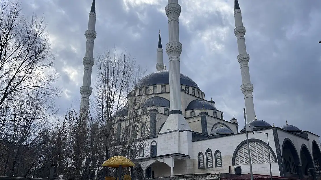 Ağrı Merkez Camii açılıyor
