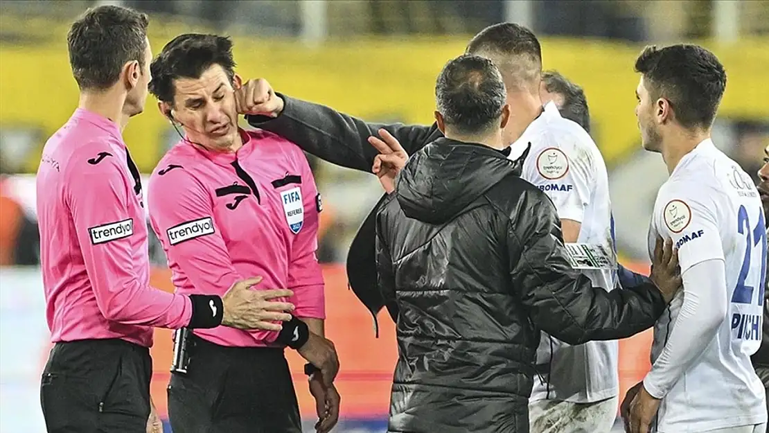 Halil Umut Meler Mesleği Nedir?