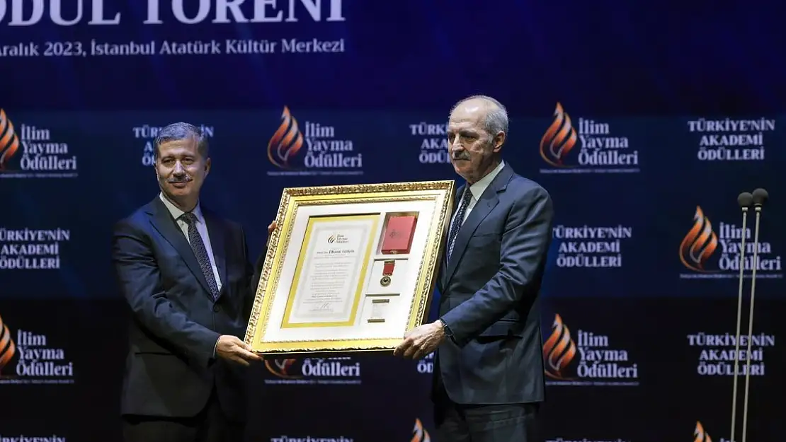 Ağrılı profesör Dünyanın en etkili 100 bilim adamı arasına girdi