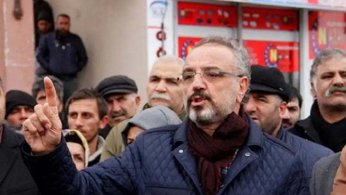 Sırrı Sakık'ın konuşması kesildi olanlar oldu