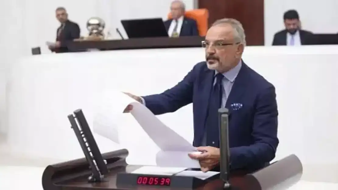 Süleyman Soylu Sırrı Sakık'a sataştı! Meclis karıştı! 'Haddini bil! Terbiyesiz adam!'