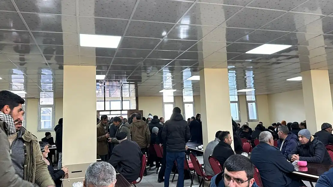 Ağrı'da hayatını kaybeden 4 kişi için taziyeler birleştirildi