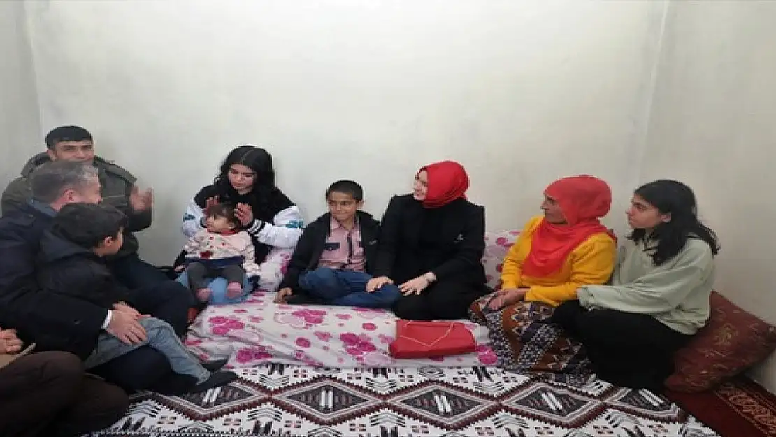 Ağrı'da veliler ikna edildi 853 çocuk okula kazandırıldı
