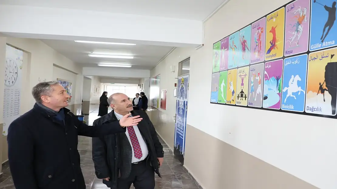 Ağrı Milli Eğitim Müdürü Kökrek'ten okul ziyaretleri