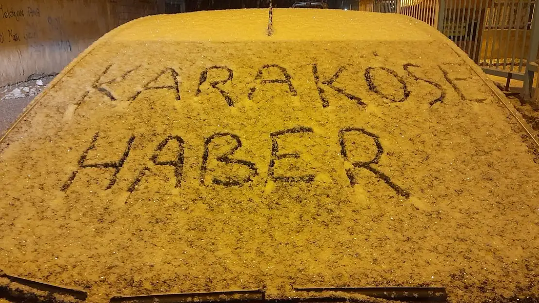 Ağrı'da kar yüzünü gösterdi